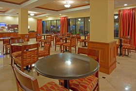 Holiday Inn Express & Suites Vidor South