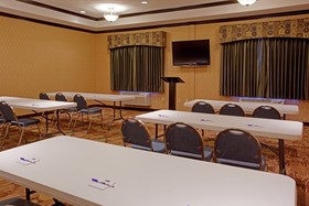 Holiday Inn Express & Suites Vidor South