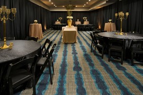 Holiday Inn Express & Suites Waco South