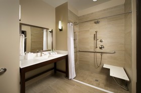 Holiday Inn Express & Suites Waco South