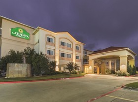 La Quinta Inn & Suites by Wyndham Woodway - Waco South