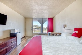 OYO Hotel Waco University Area/ I-35