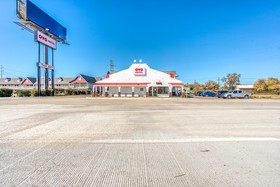 OYO Hotel Waco University Area/ I-35