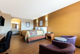 Super 8 by Wyndham Waco/Mall area TX