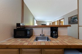 Super 8 by Wyndham Waco/Mall area TX