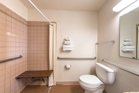 Super 8 by Wyndham Waco University Area