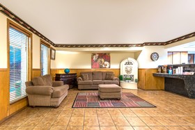 Super 8 by Wyndham Waco University Area