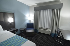 Best Western Plus Waller Hotel
