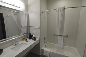 Best Western Plus Waller Hotel