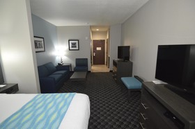 Best Western Plus Waller Hotel