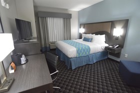 Best Western Plus Waller Hotel