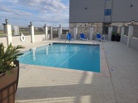 Best Western Plus Waller Hotel