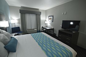 Best Western Plus Waller Hotel