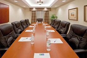 Holiday Inn Express & Suites Waxahachie