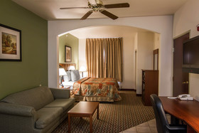 Clarion Inn & Suites Weatherford