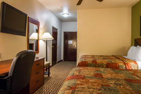 Clarion Inn & Suites Weatherford