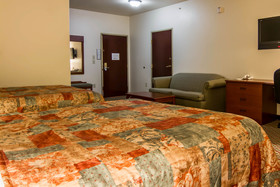Clarion Inn & Suites Weatherford