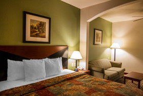 Clarion Inn & Suites Weatherford