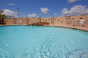 Holiday Inn Express & Suites Houston Space Center - Clear Lake