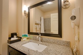 Holiday Inn Express & Suites Houston Space Center - Clear Lake