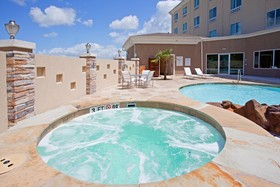 Holiday Inn Express & Suites Houston Space Center - Clear Lake