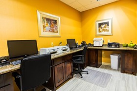 Holiday Inn Express & Suites Houston Space Center - Clear Lake