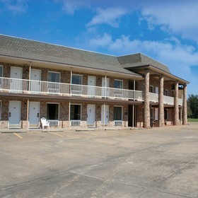 Columbia Lakes Hotel