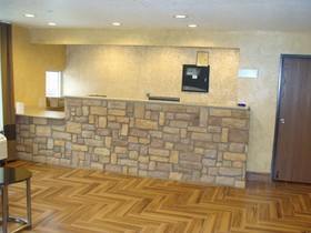 Scottish Inns And Suites White
