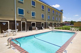 Best Western Plus University Inn & Suites