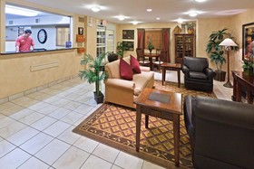 Candlewood Suites Wichita Falls @ Maurine St.