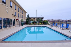 Holiday Inn Express Hotel & Suites Wichita Falls