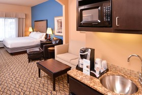 Holiday Inn Express Hotel & Suites Wichita Falls