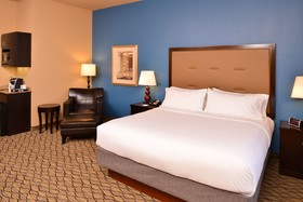 Holiday Inn Express Hotel & Suites Wichita Falls
