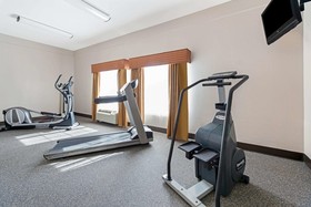 La Quinta Inn & Suites by Wyndham Winnie