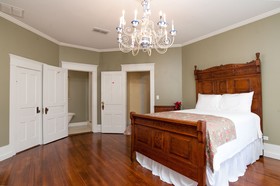 Oaklea Mansion Bed & Breakfast