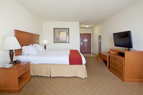 Holiday Inn Express Hotel & Suites Zapata