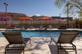 River Canyon Lodge