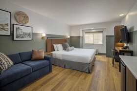 River Canyon Lodge