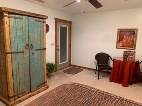 Slot Canyons Inn