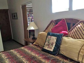 Slot Canyons Inn