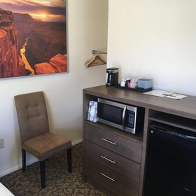 Mountain Ridge Motel and RV Park