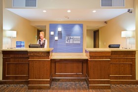 Holiday Inn Express Hotel & Suites Logan