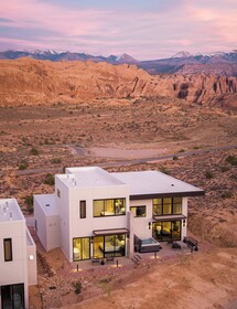 Lionsback Resort