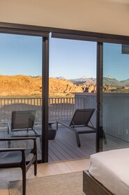 Lionsback Resort