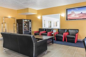 Rodeway Inn & Suites