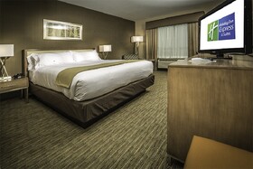 Holiday Inn Express & Suites Murray