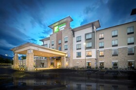 Holiday Inn Express & Suites Murray