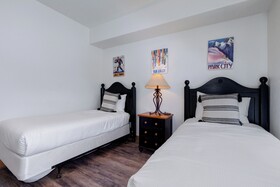 Fox Pointe at Redstone by Lespri Management