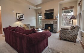 Fox Pointe at Redstone by Lespri Management