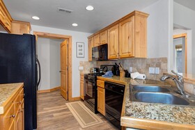 Fox Pointe at Redstone by Lespri Management